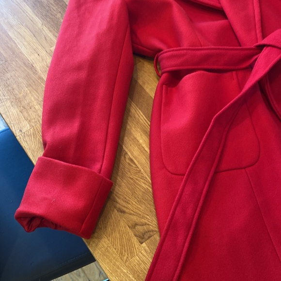 Red XL coat with belt, A line - Picture 5 of 7
